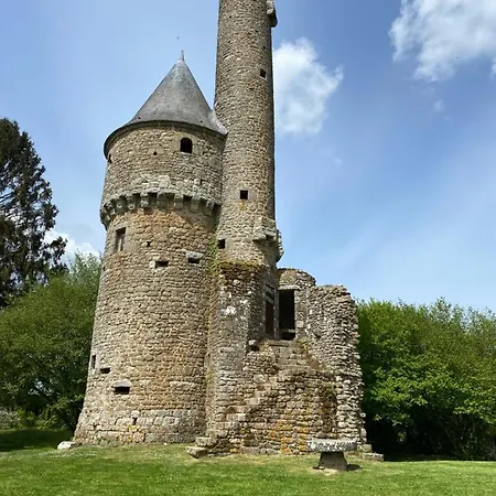 Agreable Maison Familiale 4 Chambres Pres De Bagnoles De L Orne Et Du Mont St Michel Gæstehus