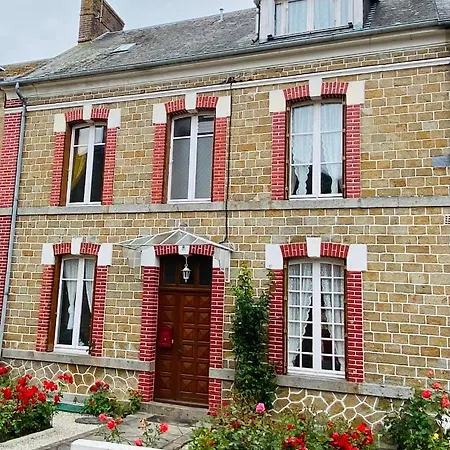 Agreable Maison Familiale 4 Chambres Pres De Bagnoles De L Orne Et Du Mont St Michel Gæstehus La Ferte-Mace